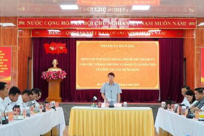 Xã Hòa Tiến cần chuẩn bị tốt để chuyển đổi lên phường
