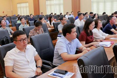 Khai mạc Lớp bồi dưỡng kiến thức quốc phòng và an ninh đối tượng 4