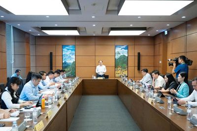 Quốc hội thảo luận về thành lập thành phố trực thuộc Trung ương và các dự án hạ tầng trọng điểm