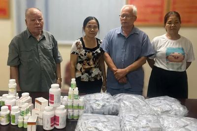 Khởi tố hai đối tượng trộn thuốc giảm đau vào thuốc Đông y, quảng cáo 'chữa bách bệnh'