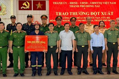 Dập tắt nhanh vụ cháy tại chợ Biên Hòa, Công an Đồng Nai được thưởng 500 triệu đồng