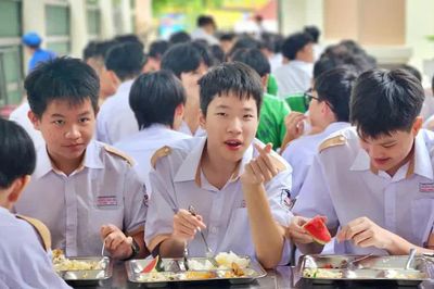 Quản lý bữa ăn bán trú, giám sát chất lượng suất ăn bằng phần mềm