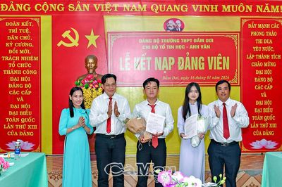 Phát triển đảng viên: Chủ động tạo nguồn, coi trọng chất lượng