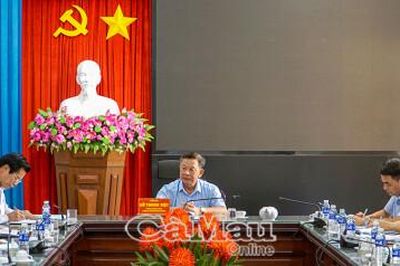 Vai trò giảng viên lý luận chính trị trong bảo vệ nền tảng tư tưởng của Đảng