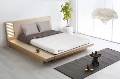 Vạn Thành, Liên Á và cuộc đua kênh phân phối chính hãng