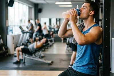 Thời điểm tốt nhất để uống chất điện giải giúp bù nước hiệu quả