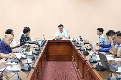 Đẩy nhanh hoàn thiện Luật An toàn thực phẩm (sửa đổi), tăng hậu kiểm và chuyển đổi số