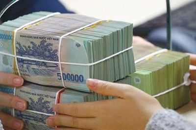 Đằng sau bức tranh lợi nhuận ngân hàng: Nợ xấu tăng mạnh, bộ đệm dự phòng suy giảm
