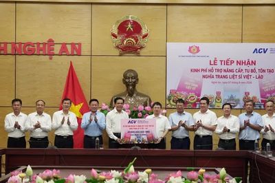ACV trao 20 tỷ đồng hỗ trợ nâng cấp Nghĩa trang liệt sĩ quốc tế Việt – Lào: Chung tay gìn giữ, lan tỏa đạo lý 'Uống nước nhớ nguồn'