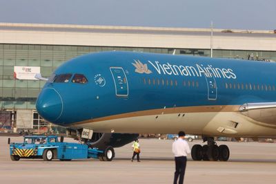 Từ Sacombank đến ACV, Vietnam Airlines đều cắt giảm hàng nghìn nhân sự