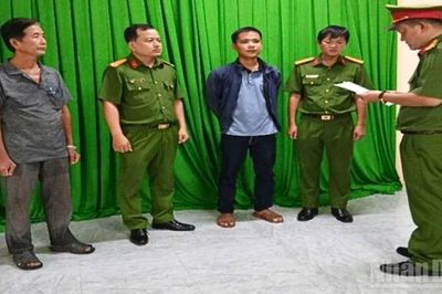 Công an Cần Thơ thi hành lệnh bắt tạm giam đối tượng lừa đảo chiếm đoạt tài sản