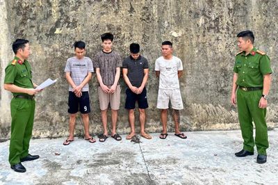 Khởi tố kẻ bán, người mua
