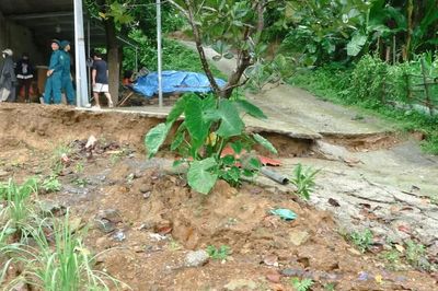 Thanh Hóa: Sơ tán khẩn cấp 17 hộ dân khỏi khu vực nguy cơ sạt lở