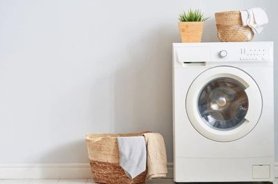 Máy giặt cửa trước hay cửa trên, loại nào tiết kiệm hơn?