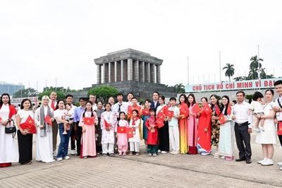 Dấu chân về nguồn trên miền di sản Thăng Long - Kinh Bắc