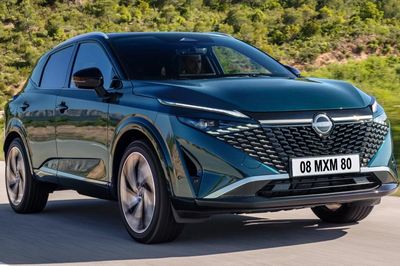 Kỷ lục Guinness: Mẫu xe Nhật đi được 2.000 km không cần tiếp nhiên liệu