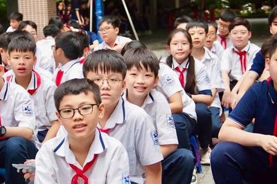 10 tỉnh thành giảm đầu mối trường công cao trên 50%