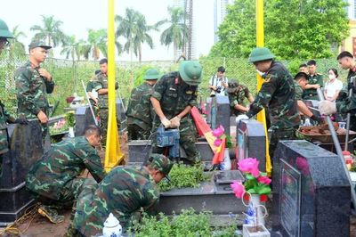 Bắt đầu hành trình tìm lại tên cho 469 liệt sĩ tại Nghĩa trang Mai Dịch