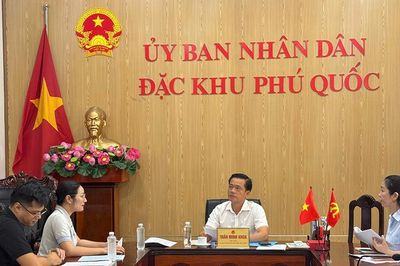 Chủ tịch Phú Quốc tiếp công dân Hà Nội tố bị lừa hàng chục tỷ đồng khi mua đất