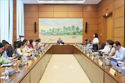 Cắt giảm thủ tục nhưng không cắt giảm trách nhiệm quản lý