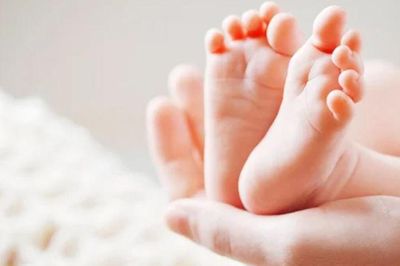 Giáo viên nghỉ dưỡng sức sau sinh trùng thời gian nghỉ hè, có được hưởng trợ cấp?