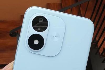 Smartphone chip Snapdragon 4 Gen 4, pin 8.000mAh, giá gần 8 triệu đồng