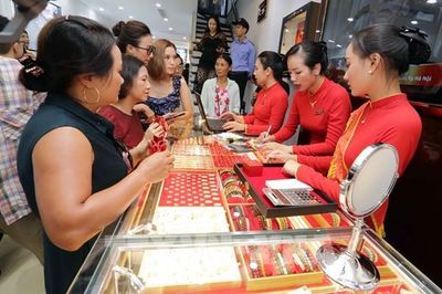 Giá vàng hôm nay 7/8: Vàng SJC giảm nhẹ