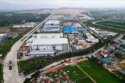 Gỡ vướng mắc mặt bằng, đẩy nhanh đầu tư các cụm công nghiệp