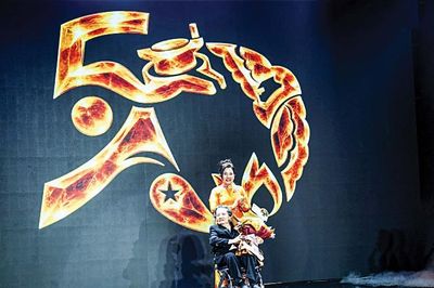 Loan Tài Ký: Người giữ bột