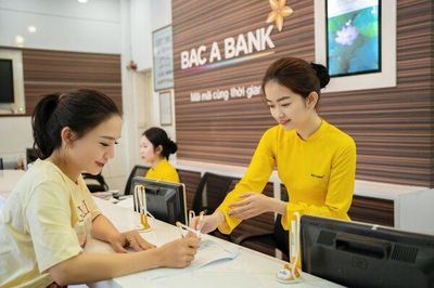 Lãi suất huy động neo cao: Nhà băng nào đang gánh chi phí vốn đắt nhất hệ thống?