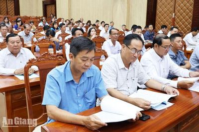 Hơn 200 cán bộ An Giang tập huấn công tác dân tộc, tôn giáo