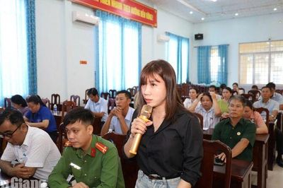 Hòa Điền đối thoại, tháo gỡ khó khăn sản xuất cho người dân