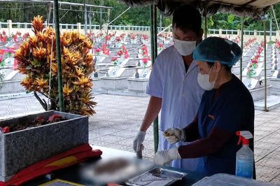Điều kỳ diệu từ tấm bia nhôm dưới ngôi mộ liệt sĩ