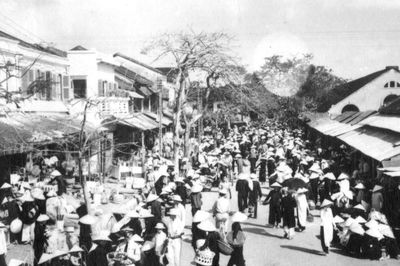 Phiên chợ xứ Quảng