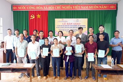 Ủy ban MTTQ Việt Nam thành phố Đồng Nai bàn giao 15 nhà đại đoàn kết tại xã Đak Lua