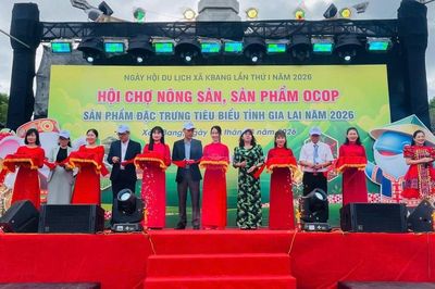 Khai mạc Hội chợ nông sản, sản phẩm OCOP, sản phẩm đặc trưng tiêu biểu xã Kbang năm 2026