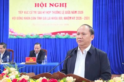 Chủ tịch HĐND tỉnh Rah Lan Chung tiếp xúc cử tri sau kỳ họp thường lệ giữa năm 2026