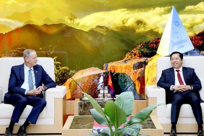 Bí thư Tỉnh ủy Dương Quốc Huy tiếp Đoàn công tác Đại sứ quán Israel tại Việt Nam
