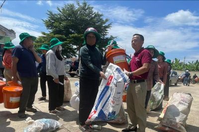 Nói không với rác thải nguy hại