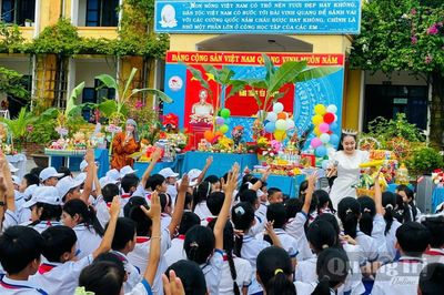 Mỗi thầy cô giáo là một tấm gương