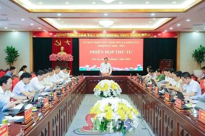 THI ĐUA BỨT PHÁ TĂNG TRƯỞNG '2 CON SỐ'