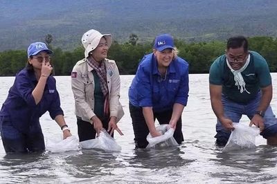 Campuchia tăng cường bảo vệ lao động di cư ngành thủy sản
