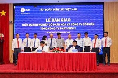 Bàn giao doanh nghiệp cổ phần hóa và Công ty cổ phần Tổng công ty Phát điện 2