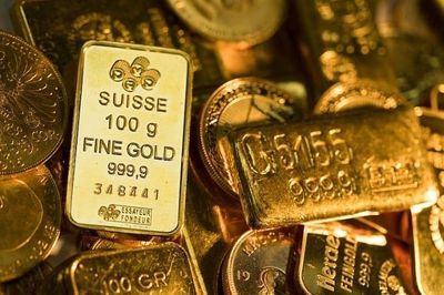 Giá vàng SJC quay đầu giảm nhẹ