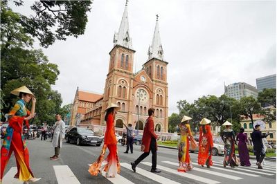 Khơi thông điểm nghẽn tạo đà cho du lịch TP. Hồ Chí Minh phát triển