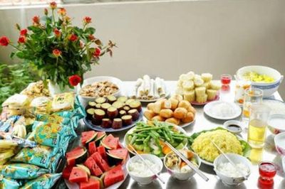 Nhà không có sân, ở chung cư thì đặt lễ cúng cô hồn ở đâu?