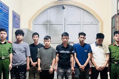 Phá đường dây ma túy 'cỏ' nhắm vào công nhân, học sinh