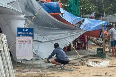 Áp thấp nhiệt đới gây sóng biển cao 4m, 8 tỉnh thành khẩn trương ứng phó