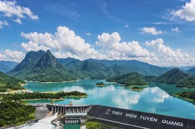 Đóng cửa xả lũ hồ thủy điện Tuyên Quang
