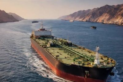 Mỹ, Iran và Oman giằng co lợi ích tại 'điểm nghẽn' Hormuz